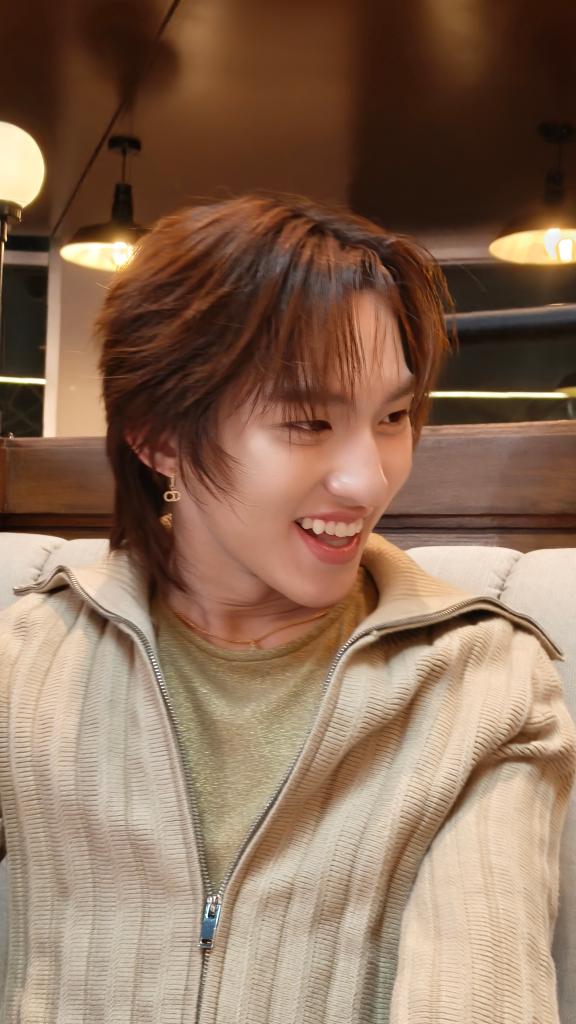 บรีฟอย่างมีความสุข พร้อมทำงานมากคับบบ 😊

#MISTINExThomasKong