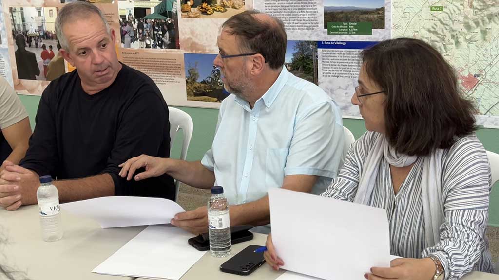 SetmanariEbre's tweet photo. 🗣 Junqueras reclama al Govern mesures estructurals, i no només d’urgència, per als pobles afectats pels aiguats
📷 LA NOTÍCIA: https://t.co/fnGKIeATUP
@junqueras @enricadell21 @asalvadof @LlSalvado @adamtomas @marilleixa @francescbarbero @ERCEbre @Esquerra_ERC #ERC #Monts ... https://t.co/3mBm5pWiDH
