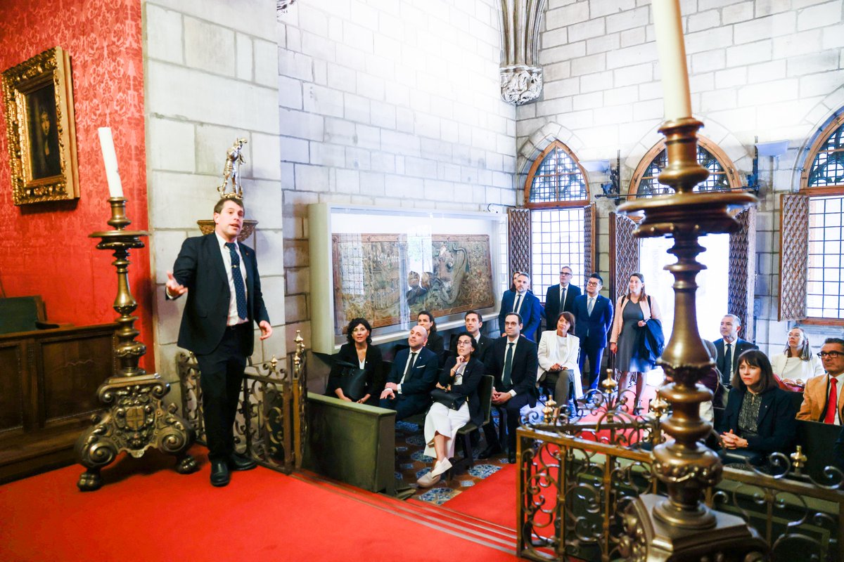 💼 La delegada <a href="/annavivestarres/">Anna Vives</a> participa aquesta setmana a la trobada anual de delegats i delegades del <a href="/govern/">Govern de Catalunya</a> al món, que té lloc a Barcelona.

📌 Serveix per fer balanç de la feina feta i per traslladar les línies prioritàries de l'acció exterior del Govern. <a href="/exteriorscat/">Unió Europea i Acció Exterior</a>