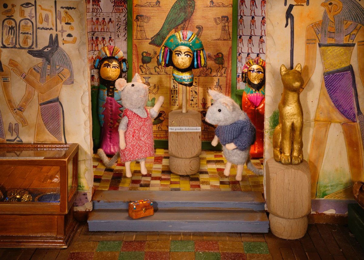 Ondertussen in het museum van oudheden