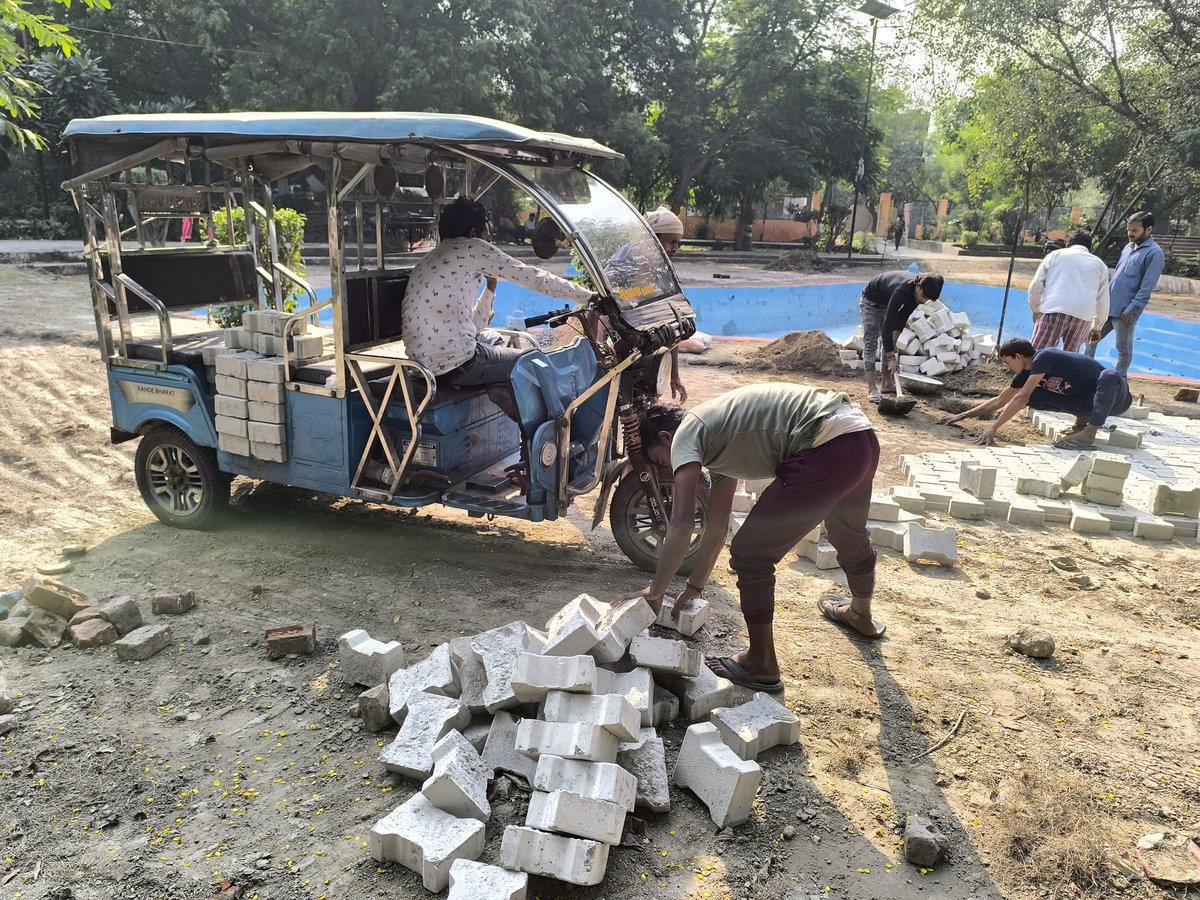 गाज़ियाबाद नगर निगम द्वारा <a href="/Ward_77Vaishali/">Ward-77 Vaishali Ghaziabad Nagar Nigam</a> सेक्टर 4 अंबेडकर पार्क में छठ घाट पर टाइल्स का कार्य करवाने के लिए बहुत बहुत धन्यवाद।
#छठी_मैय्या #chath #छठ 
#नीलम_भारद्वाज #swachhtawithneelam <a href="/swachhtaneelam/">Swachhta With Neelam</a> <a href="/AMRUTCityGzb/">Ghaziabad Nagar Nigam</a> 

<a href="/sunitadayalbjp/">Sunita Dayal Aggarwal (Modi ka Parivar)</a> <a href="/VikramadityaSM/">Vikramaditya Singh Malik</a>