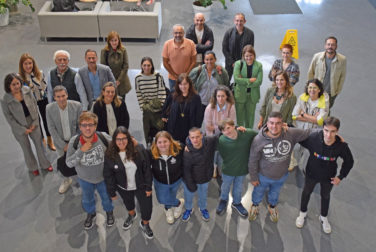 DUVIrrss's tweet image. Arranca unha nova edición do Programa de Emprego e Vida Autónoma da @uvigo con 15 mozos e mozas con discapacidade intelectual ou necesidades especiais. Conta cun itinerario de administración en Vigo e outro de turismo en Ourense.

➡️ acortar.link/LD2MTf

#duvi #uvigo