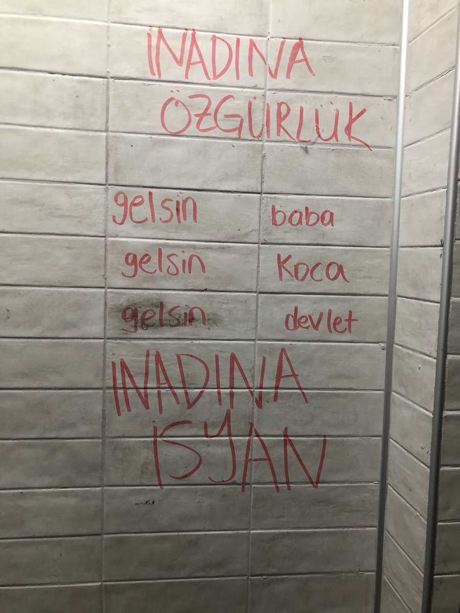 puellastellarum's tweet photo. hemcinslerinden hesap sormayan erkeklerden de hesap soracağız https://t.co/HE0eaZrzDE