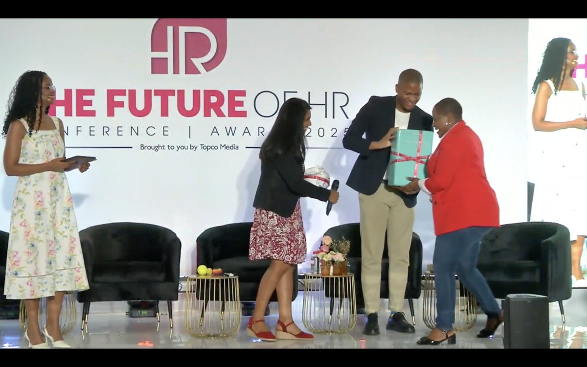 Topco_Media's tweet photo. Lebogang ran up the stage to claim her #Fieldbar courtesy of @NMGBenefits π€£ We love that for her! π₯³
#FutureOfHR #TopHRLeaders #TopcoMedia @Future_of_HR https://t.co/OyJWd9U5gV