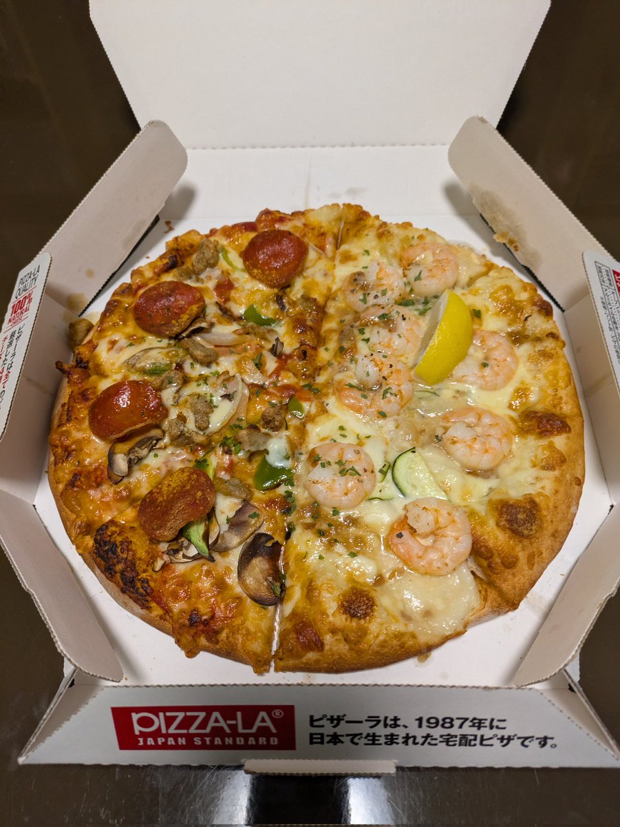 えびやま太郎 YAMADA ZOMBIE Solo Mini Exhibition 「DJ TACOのいるくらし展