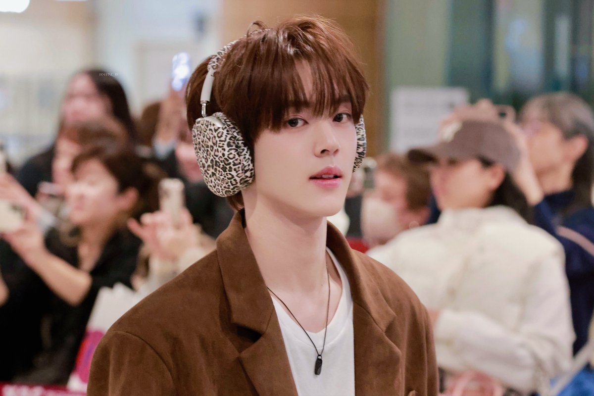 🍂

【25.10.22 GMP출발】
#HANYUJIN #한유진 #ハンユジン 
#ZEROBASEONE  #ZB1  #제로베이스원