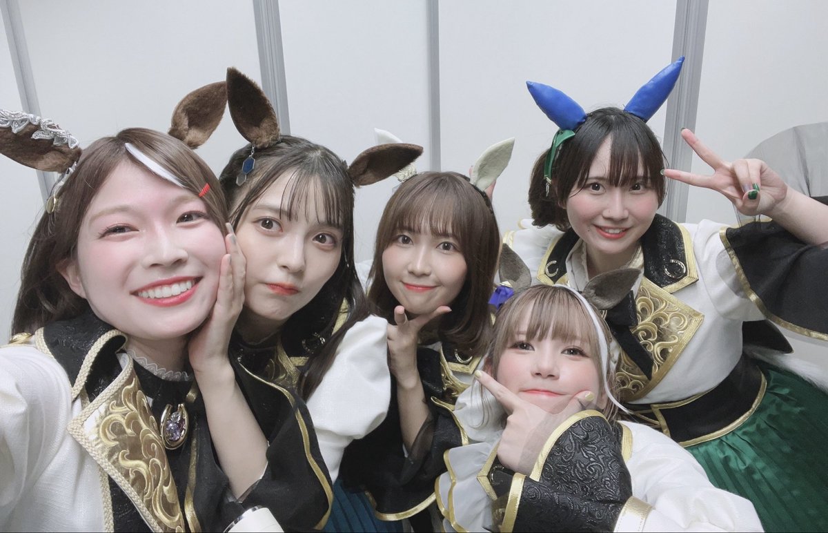 #ウマ娘6th秋D1 #ウマ娘6th
🩷フサイチパンドラ役 佳原萌枝ちゃん
💙アドマイヤベガ役 咲々木のひとみん
💙アドマイヤグルーヴ役 鈴木日菜さま
💙アグネスタキオン役 上坂すみれ先生
🩷ツルマルツヨシ役 青山よぴぴ
💚キングヘイロー役 佐伯伊織さん
💙トウカイテイオー役 Machicoさん