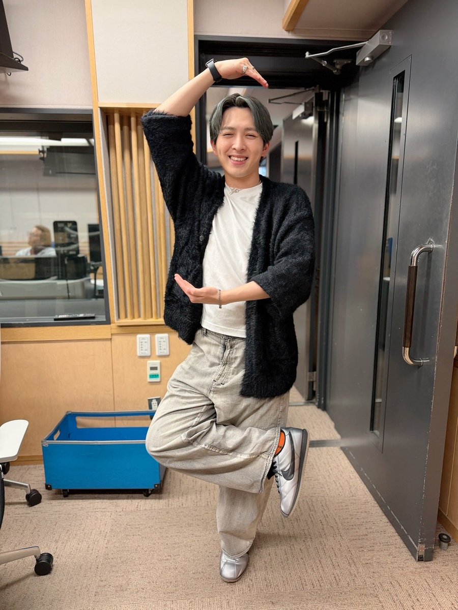 reco_thursday's tweet photo. ／
この後22時から
#吉田仁人 と #山中柔太朗 初めてマジメに語りますSP👀✨
＼

お聴き逃しなく👀👂✨

https://t.co/tqlWWNiqvT 

📩 reco@joqr.net

#レコメン https://t.co/zPigylNbOO