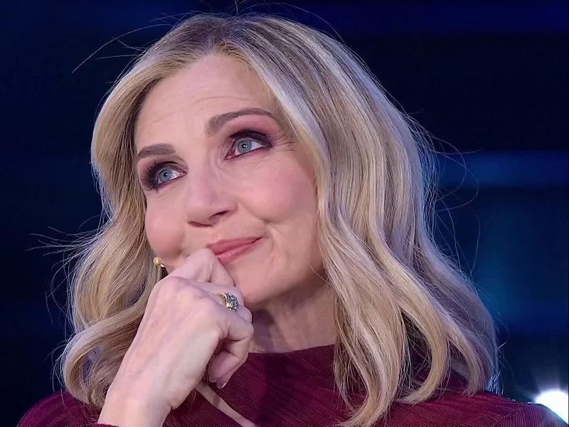 twittantoridi's tweet image. Non sono solo numeri: è affetto vero. ❤️
#ThisIsMe ha ricordato a tutti quanto Lorella Cuccarini sia ancora nel cuore del pubblico.
Ora speriamo che Mediaset le regali il programma che merita davvero. 👑
#LorellaCuccarini #AscoltiTV #Canale5 #ThisIsMeCuccarini @LCuccarini