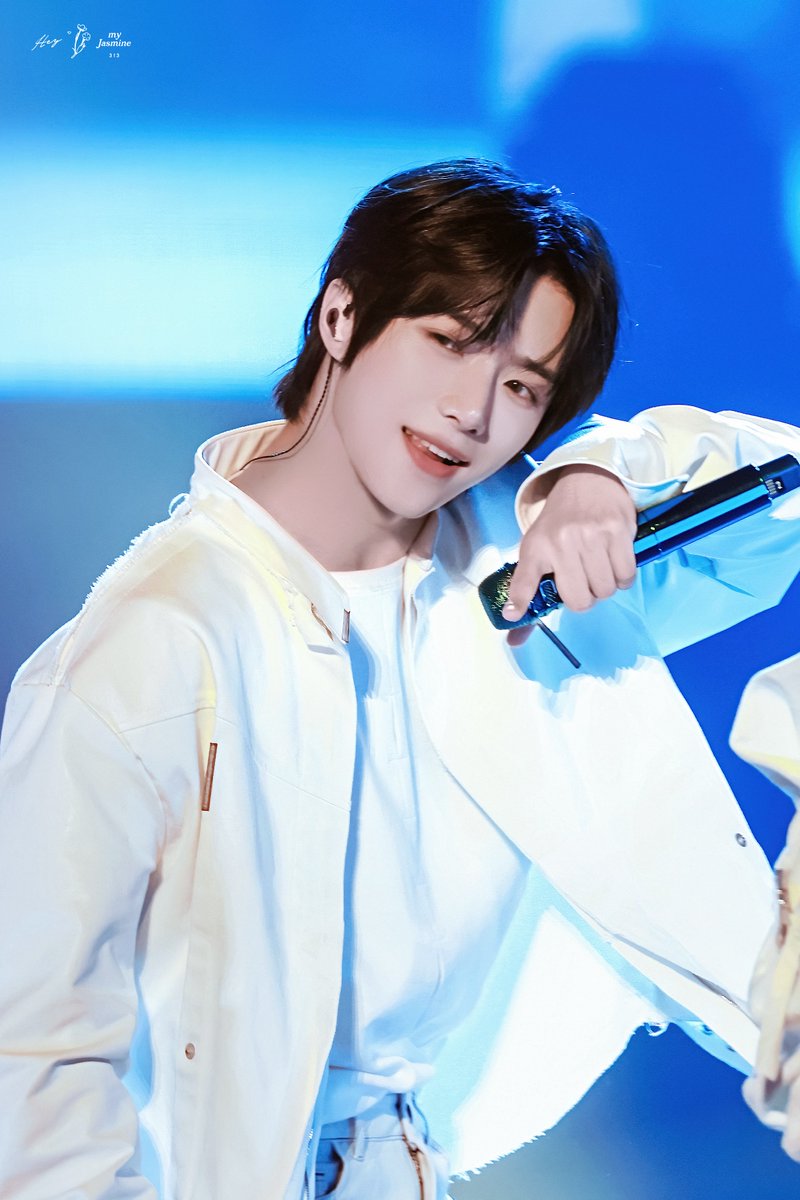 251023 🧸🐶

 #TXT #TOMORROW_X_TOGETHER #범규 #BEOMGYU #TXT_BEOMGYU #TXT_범규 #ボムギュ