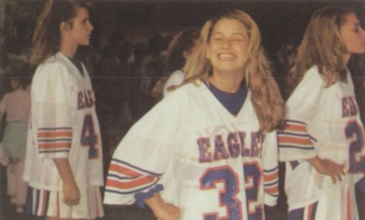 SuitUpVarsity's tweet image. TODAY'S MORNING CHEER comes from the Overton sidelines, 1992.