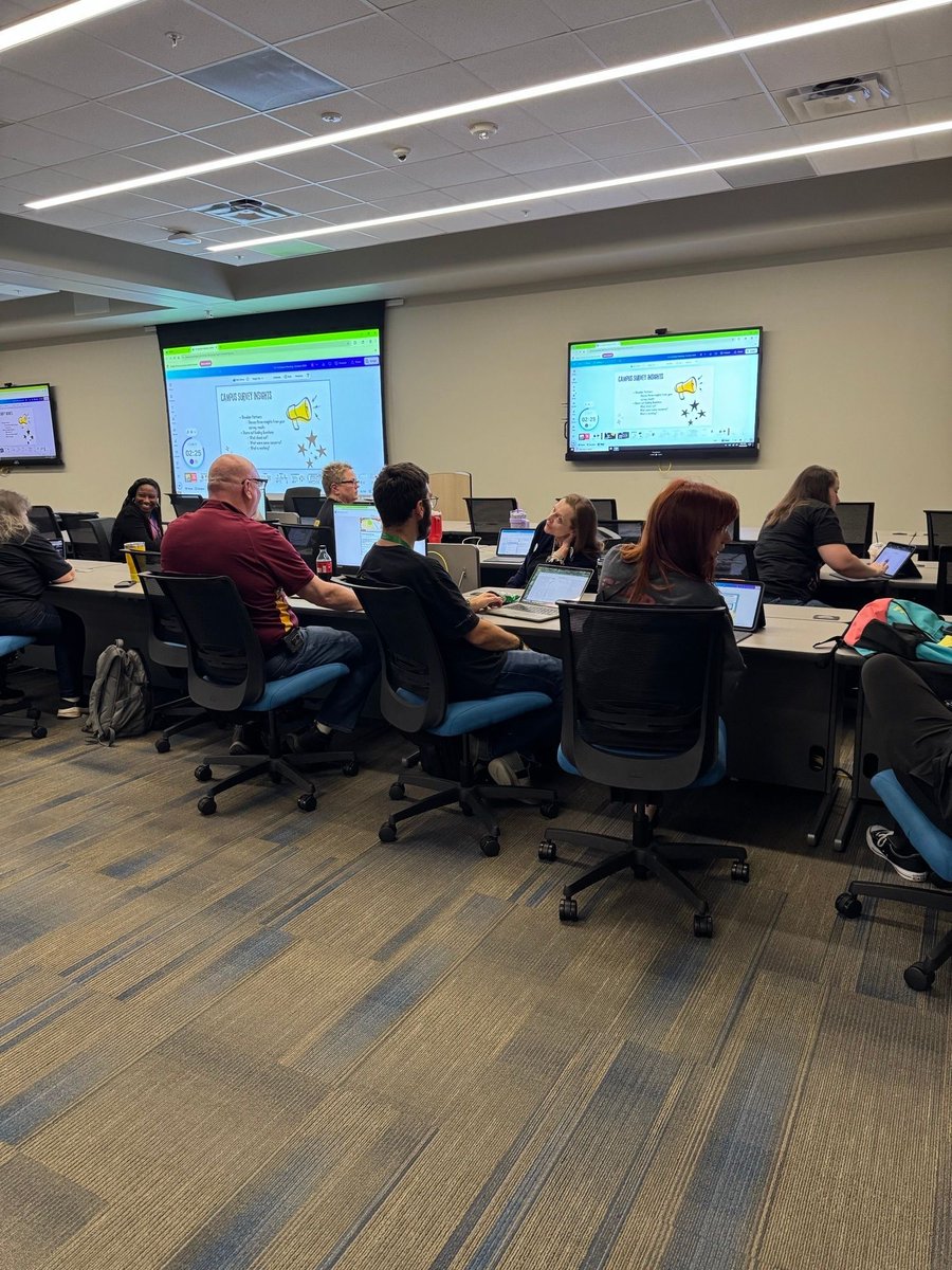 gccisd_edtech's tweet image. 🚀✨ Our HS TechXperts recently came together for an awesome meeting focused on the coaching cycle, collaborating, sharing ideas, and growing as a team. We’re excited to keep supporting teachers and students as digital learning leaders on campus. 📱💻