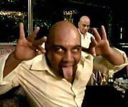 #الخميس_الحلو

في فرق بين انك كيرفي وبين انك كيرشى

متستهبلوش 🫵🚶🏻‍♂️