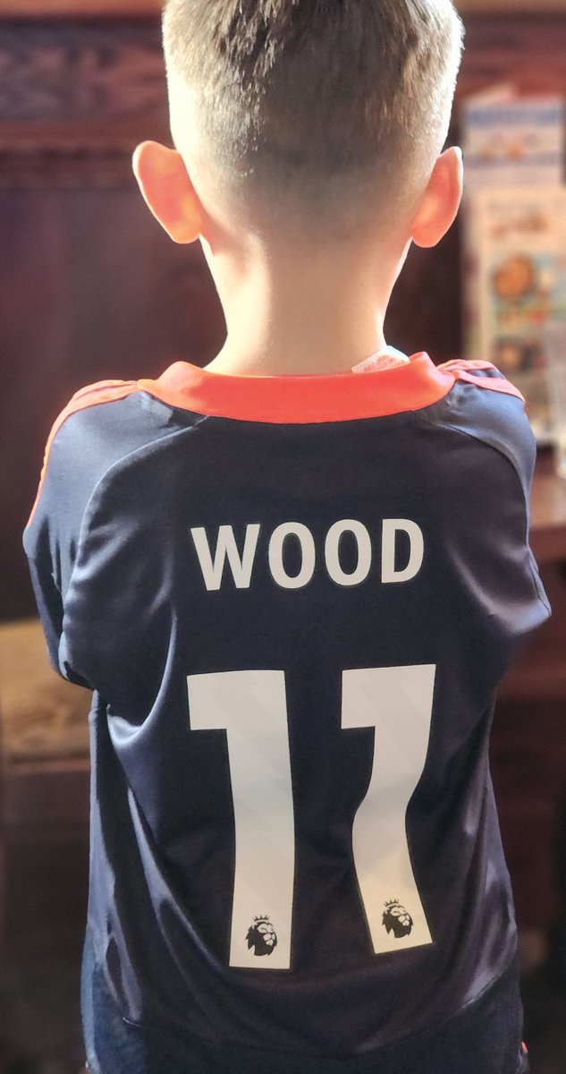 DavidHenson81's tweet photo. Joseph with his new shirt, had to have his favourite player on the back !! #coyr #europaleague https://t.co/eG35wsdHUP