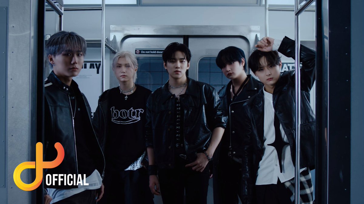 [🎬] DKZ 3rd Mini Album [TASTY] 

🎞 'Replay My Anthem' Teaser
📍 youtu.be/4XQ6mv8GGFg

🎶 2025.10.31 18:00 (KST)

#DKZ #디케이지
#TASTY #테이스티
#ReplayMyAnthem