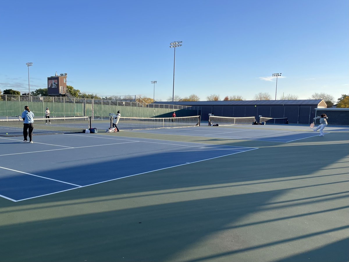 🎾 2025 <a href="/IHSA_IL/">Illinois High School Association #IHSA</a> Girls Tennis State Finals 1st Round
📍 District 211, 214, &amp; 220 Schools
☀️ Sunny
🌡️ 39°F
💨 6 mph WNW
