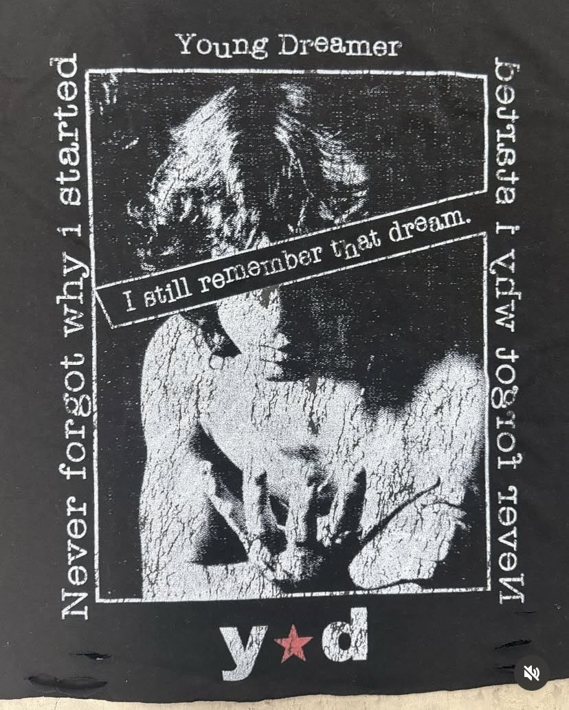 TriSHH🎰 tweet media