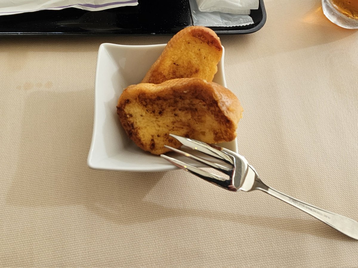 ひなたがフレンチトーストって言うから、朝に食べたよ！笑
美味しかったけどなんで北海道なの？って思ってた
#わぶらじ954
#WILDBLUE