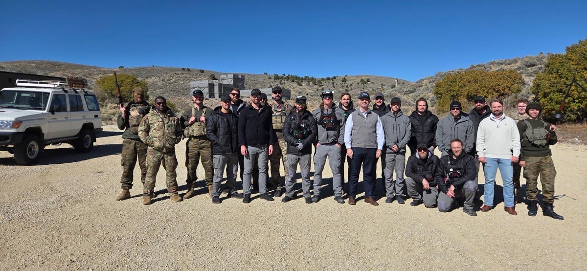 TFVector's tweet image. We spent the first part of this week with another group of Americans, equally committed to the cause of our nation, but fighting from a slightly different foxhole.

This collaboration drops soon.

#Vector #RunWithUs #WarTech #iykyk