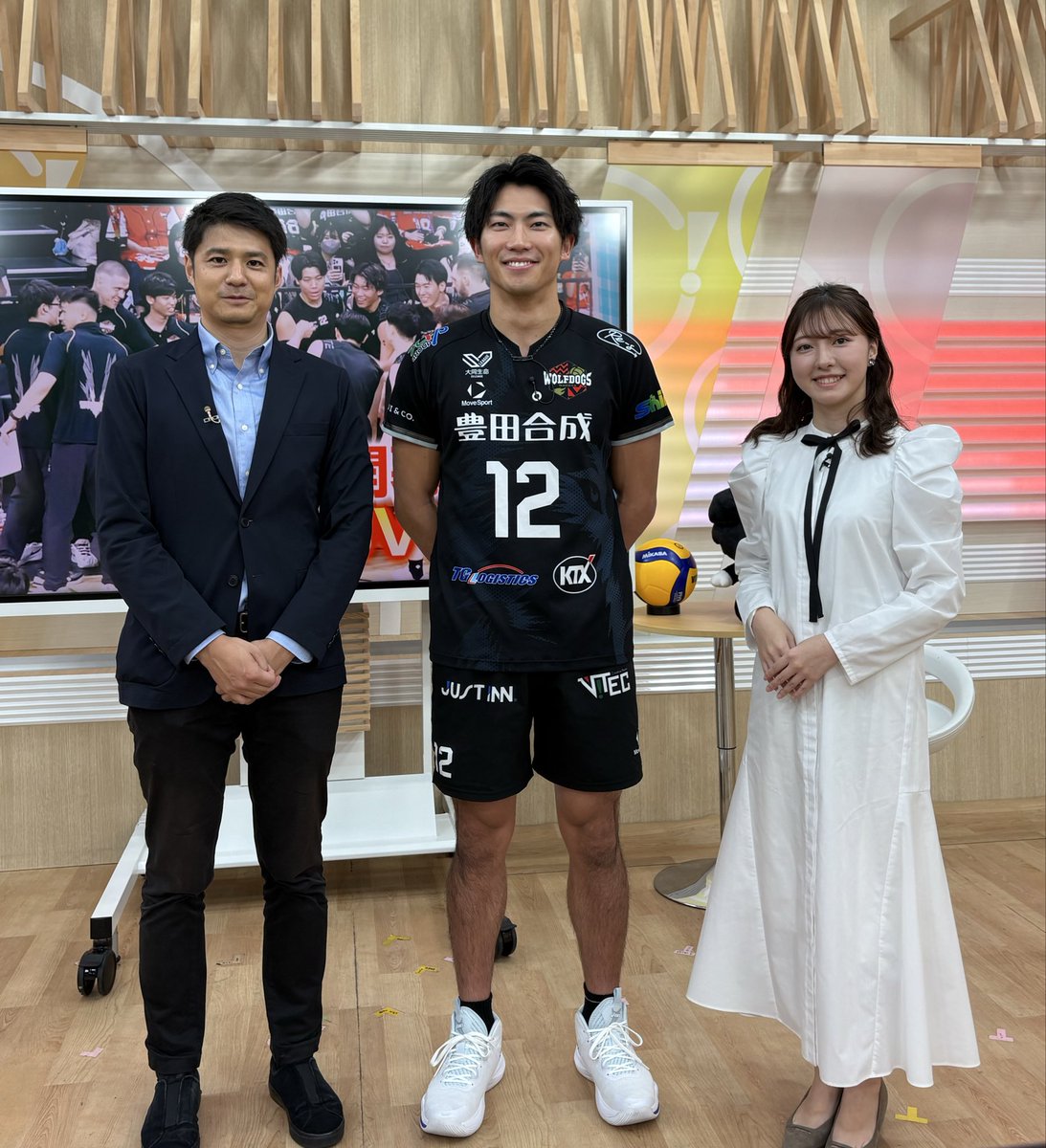 Wolfdogs_NAGOYA's tweet photo. 📺テレビ放送のお知らせ📺

水町選手が出演する、NHK名古屋『 #まるっと 』の放送が明日10/24(金)となりました🎤 ぜひご覧ください🤗

⏰放送日時　　　
　10/24(金)18:10-
📺番組名
　NHK名古屋 総合(愛知域) 『まるっと』

#ウルフドッグス名古屋
#水町泰杜 https://t.co/gXs0uy6pq5