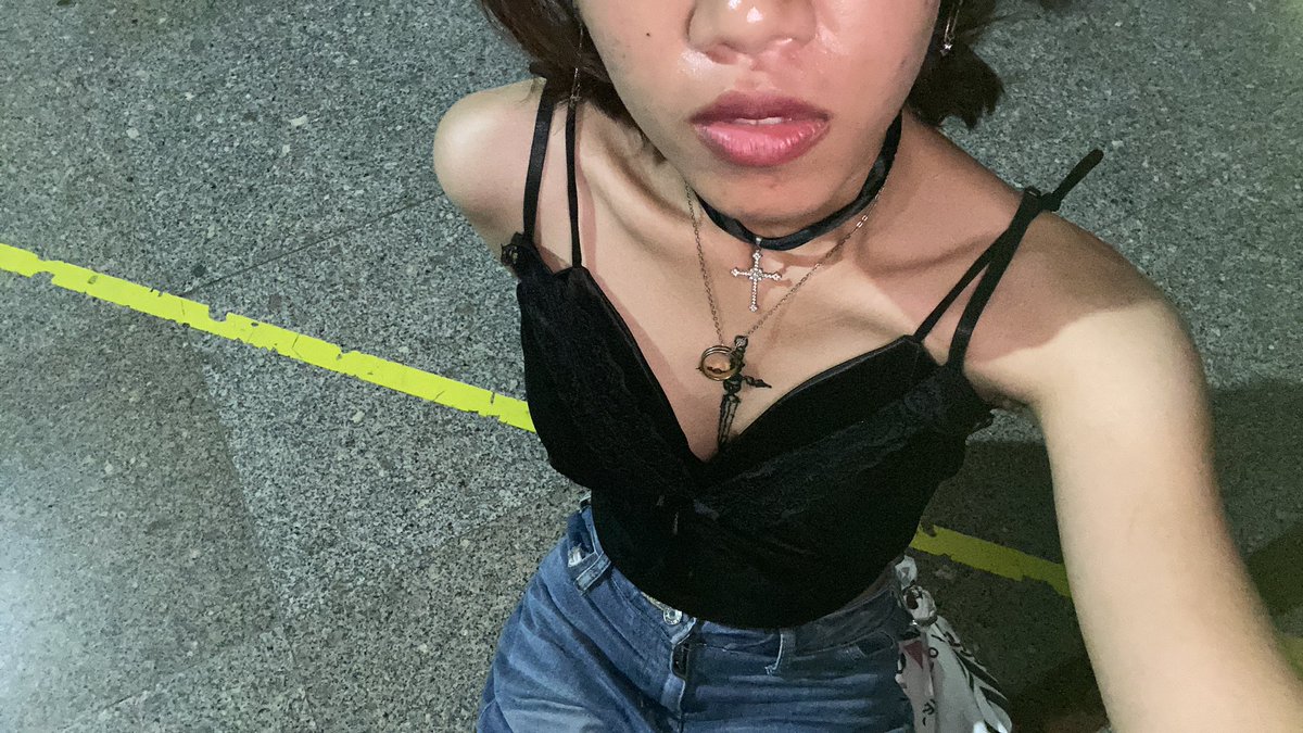 💤eekaboo tweet media