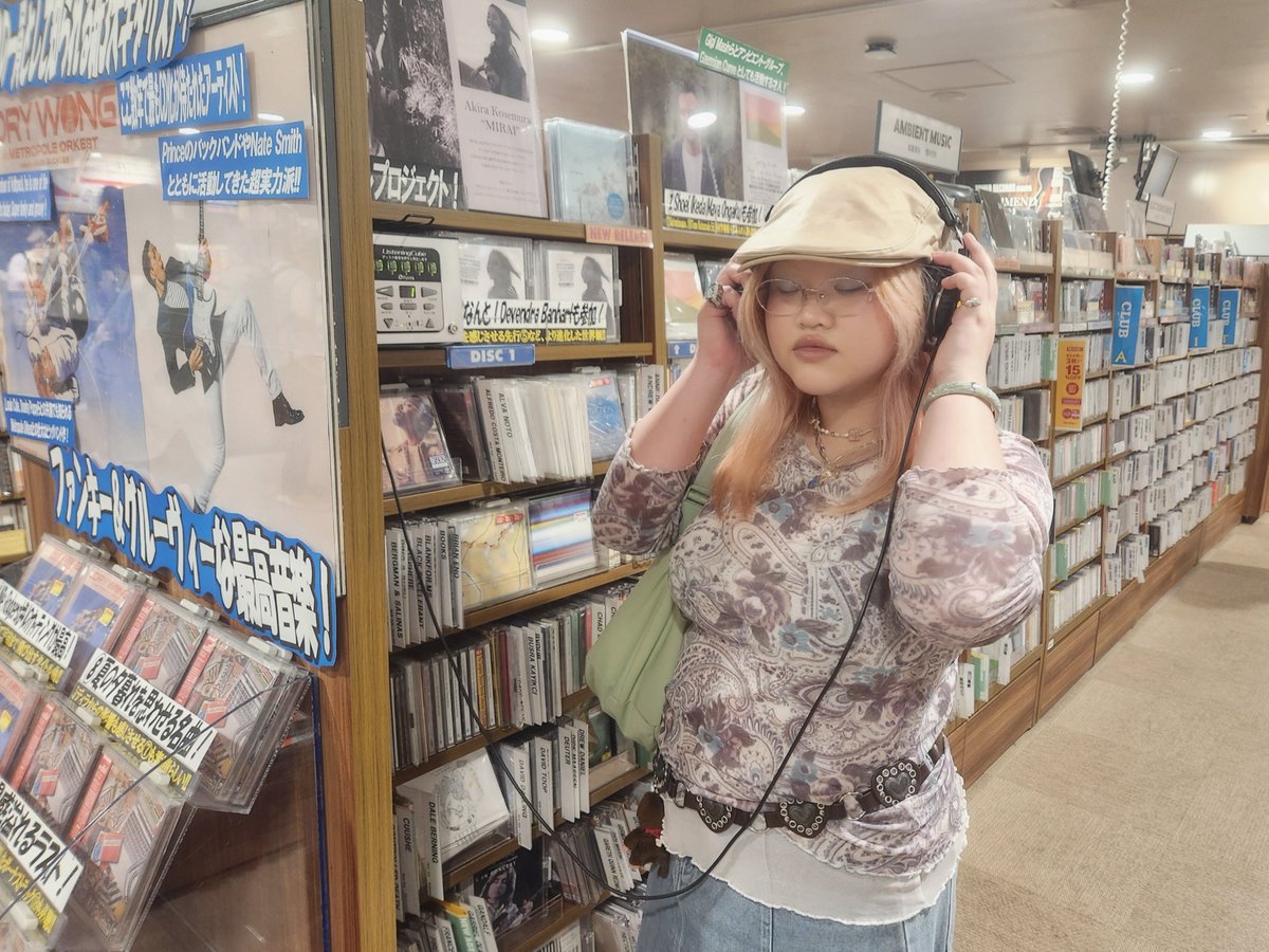 cozybao's tweet image. once again i…put my headphones and lose myself in music…because music… is the only drug allowed in korea