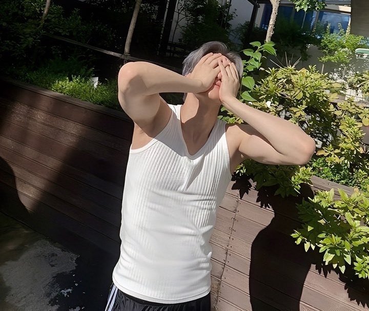 ดีเจรายการนี้เขาเท่จังล่ะวะ