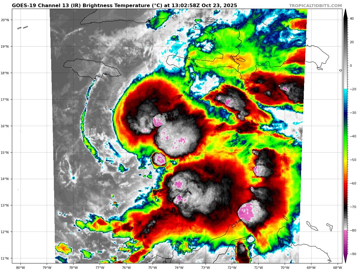 I think #Melissa is about to start intensifying at a quick pace. LLC which was exposed for a long time is now tucking underneath a new area of convection, with the general structure looking a lot better.