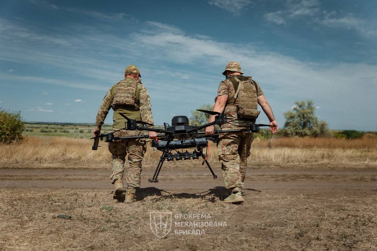 Vampire is 🇺🇦-made bomber drone that carries a payload of up to 15 kg to a distance of up to 20 km. It performs logistical tasks: delivers food and equipment to the front line. But its main mission is precise drops on enemy shelters and equipment.

📷: 67th Mechanized Brigade