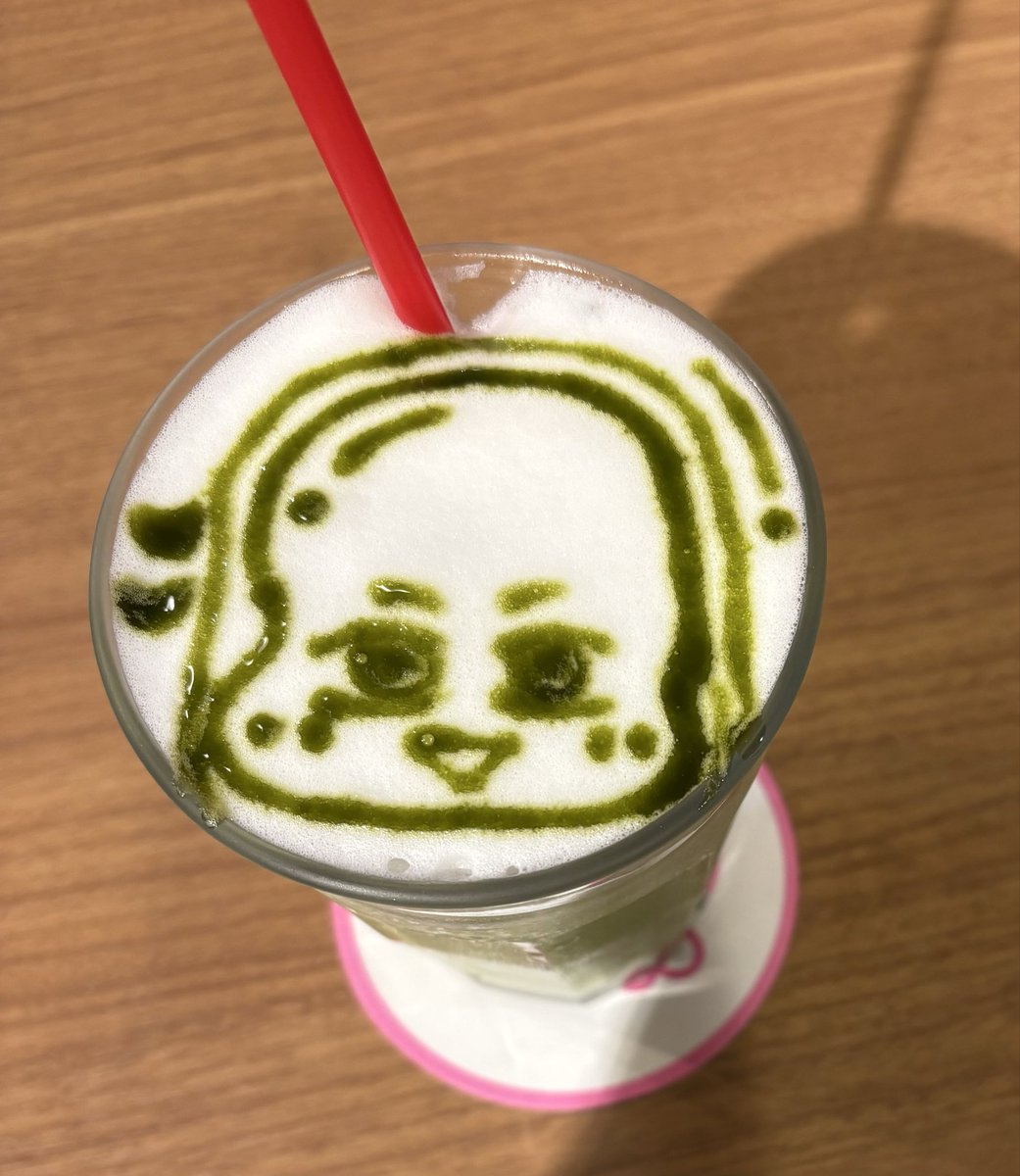 ドンキ店　ゆゆめろさん。
今日もゆゆめろさん。

今日はご姉弟物語の話など。
あいちゅ抹茶ラテのお絵描きがゆゆめろさん😆

ご姉弟物語のおねいを描いて頂く。
皆んなもご姉弟物語を見てみようヽ(´▽｀)/

ゆゆめろさん、今日もありがとー。