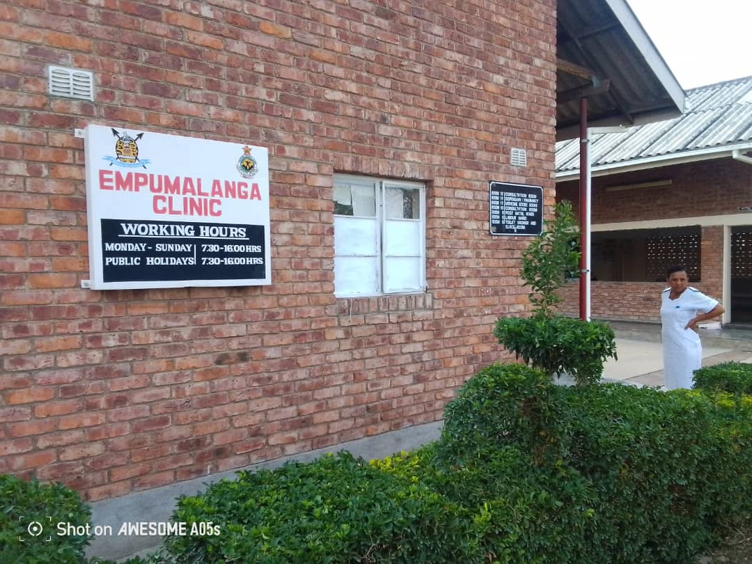 hwangetown's tweet image. Scores of women today visited Hwange Local Board’s Empumalanga Clinic to access sexual and reproductive health and HIV prevention services through CeSHHAR Zimbabwe’s Sisters with a Voice programme @HwangeResidents @CeSHHAR @MoHCCZim @UcazOfficial @real_Godfatha @molokele @LyejaFM