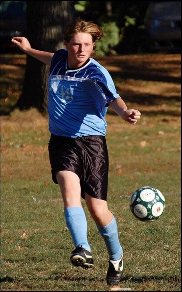 asmoss92's tweet image. Throw back to this young man aura farming in a field in Montgomery County, Maryland, circa 2007