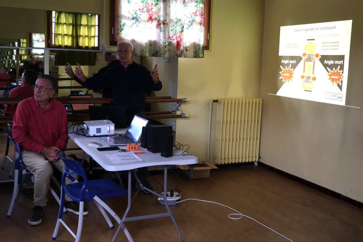 Le CCAS de Saint-Laurent-du-Var, en partenariat avec l'association AGIR ABCD 06, a mené une action de prévention routière auprès des seniors. Au programme : actualisation des connaissances et sensibilisation aux risques liés à l'âge et à la prise de médicaments.