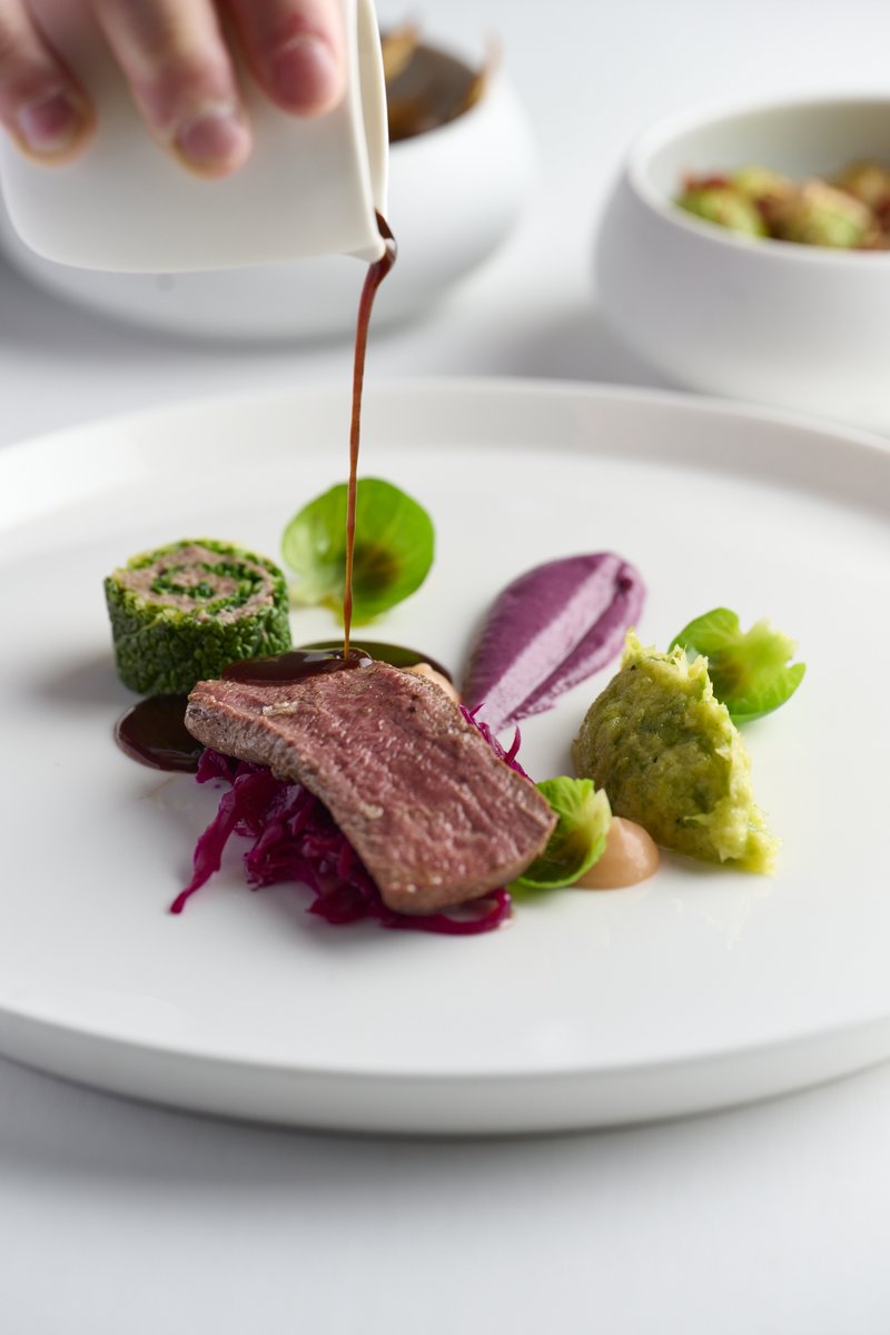 Festive Breaks🎄🥂

Book DBB 9 Nov to 4 Jan 2026 and enjoy snacks and a complimentary glass of Laurent-Perrier La Cuvée Brut Champagne, followed by a delicious three-course dinner celebrating the best seasonal flavours. 

 fischers-baslowhall.co.uk/offers/festive…

#ChristmasGetaway #PeakDistrict