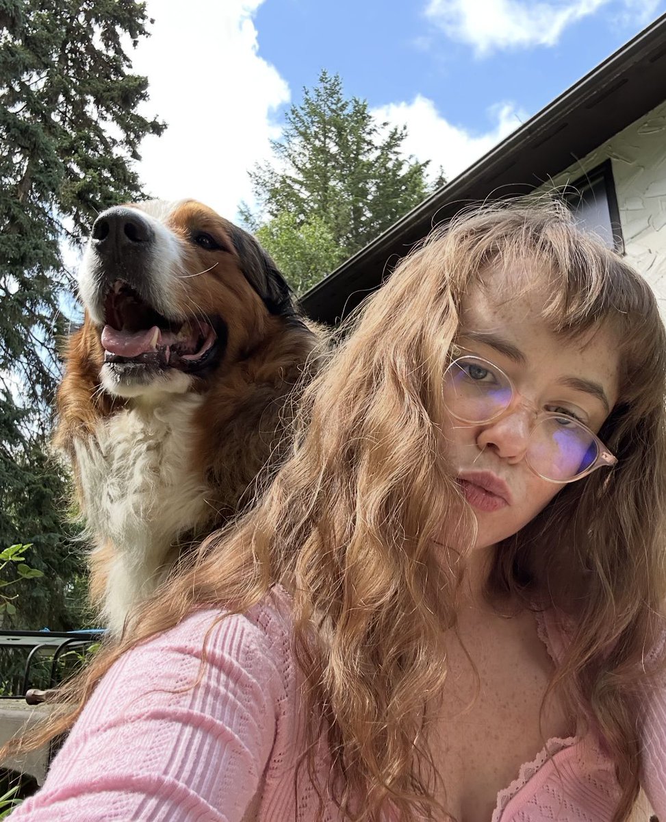 LSUCWprogram's tweet image. Read our couplet-obsessed, MFA third-year Šari Dale in blush ! 

Her poem, “Lose My Number,” is out in their latest poetry journal🌸

Šari serves as Editor-in-Chief of NEW DELTA REVIEW. Her debut collection, PARA-SOCIAL BUTTERFLY, was released with @metatronpress 🦋
