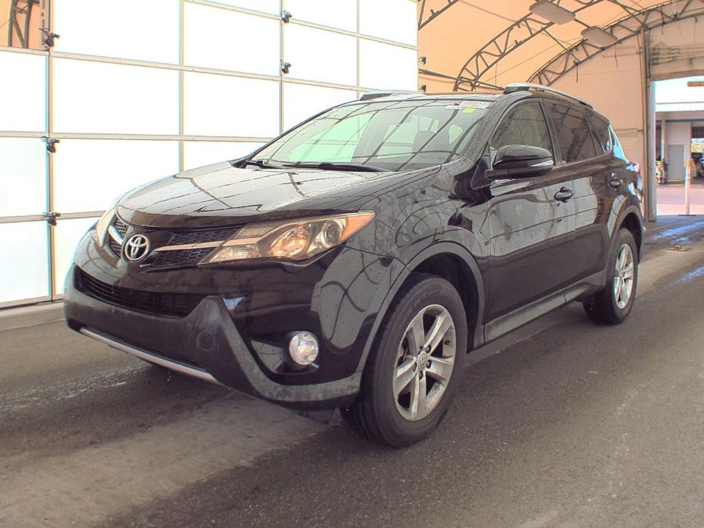 Ldautosltd's tweet image. ✅ NEW PURCHASE 
🚗 2013 Toyota RAV4 XLE built for comfort, reliability, and class.
Clean title ✅
Smooth engine 💨
Top-notch performance 
📩 Send us a DM or contact us on
WhatsApp (+234 814 338 2153) to get your dream car today!
#ToyotaRAV4 #RAV4XLE  #AutoDeals #CarSales…