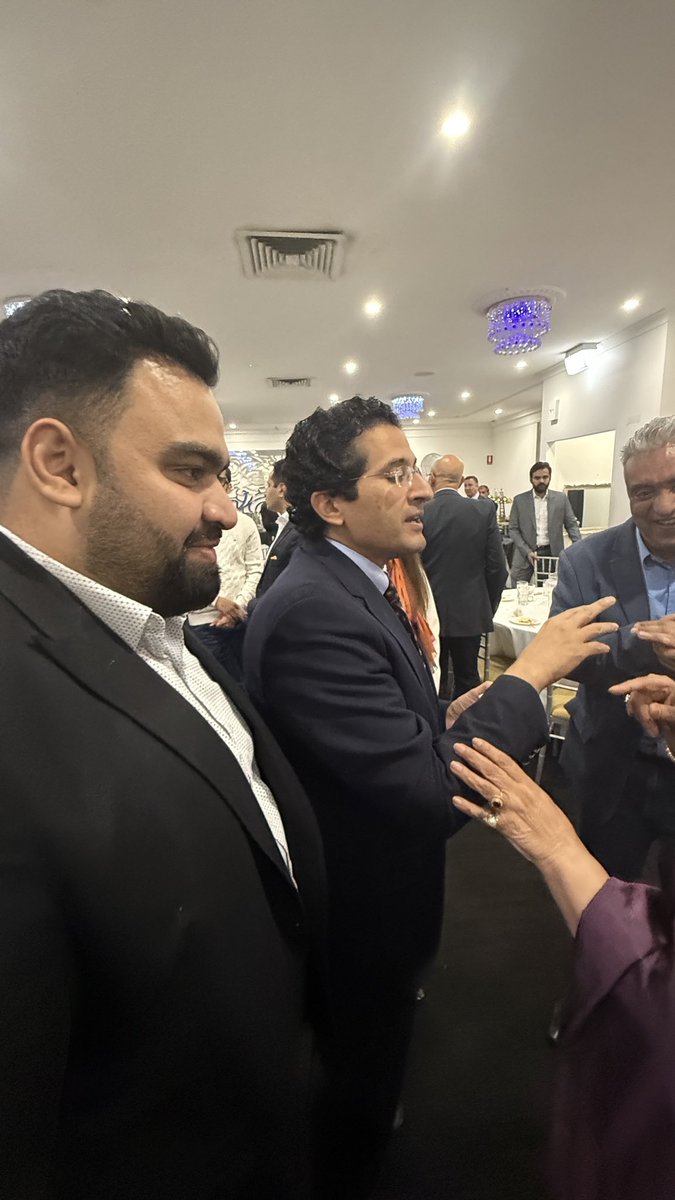 A large number of Pakistani Australian community in Sydney gathered to welcome visiting Minister of Energy Hon <a href="/AliPervaiz450/">Ali Pervaiz Malik</a> who interacted with the community and answered their all questions and concerns. It was heartening to see Hon Minister interact with community members and
