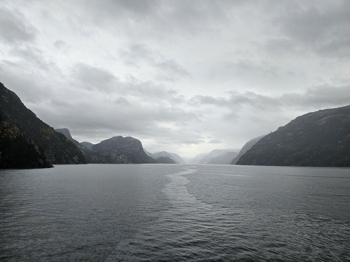 Rick Lennon tweet media