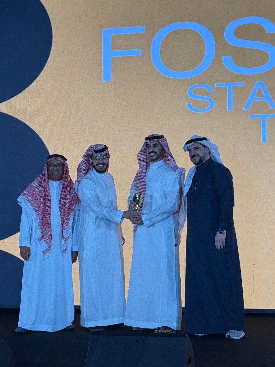 fosfor فسفور tweet media