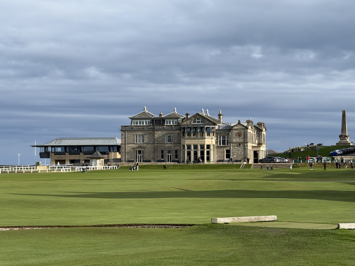 Such an iconic view in golf.