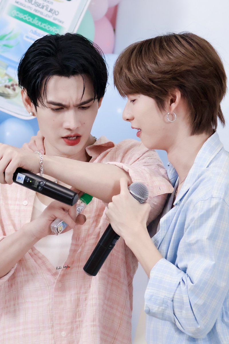 canubmybae's tweet photo. หมาเด็กคันฟันดอกไม้ ของั่มโหน่ยยย 

POOHPAVEL LIVE OASIS
#OASISxPoohPavel 
#SkinOASISLivexPoohPavel
♡⁠ • @ppoohkt #ppoohkt • ♡ 
@pavelphoom #pavelphoom (⁠ ⁠ꈍ⁠ᴗ⁠ꈍ⁠) https://t.co/7Jn8VUxSBX