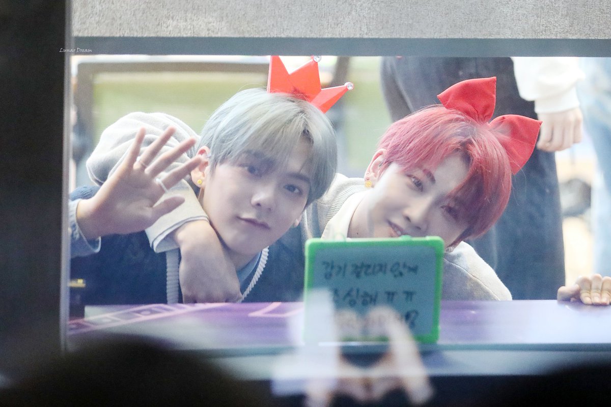 heonysphere's tweet photo. oh 98z ... https://t.co/yzaaXRoyV4