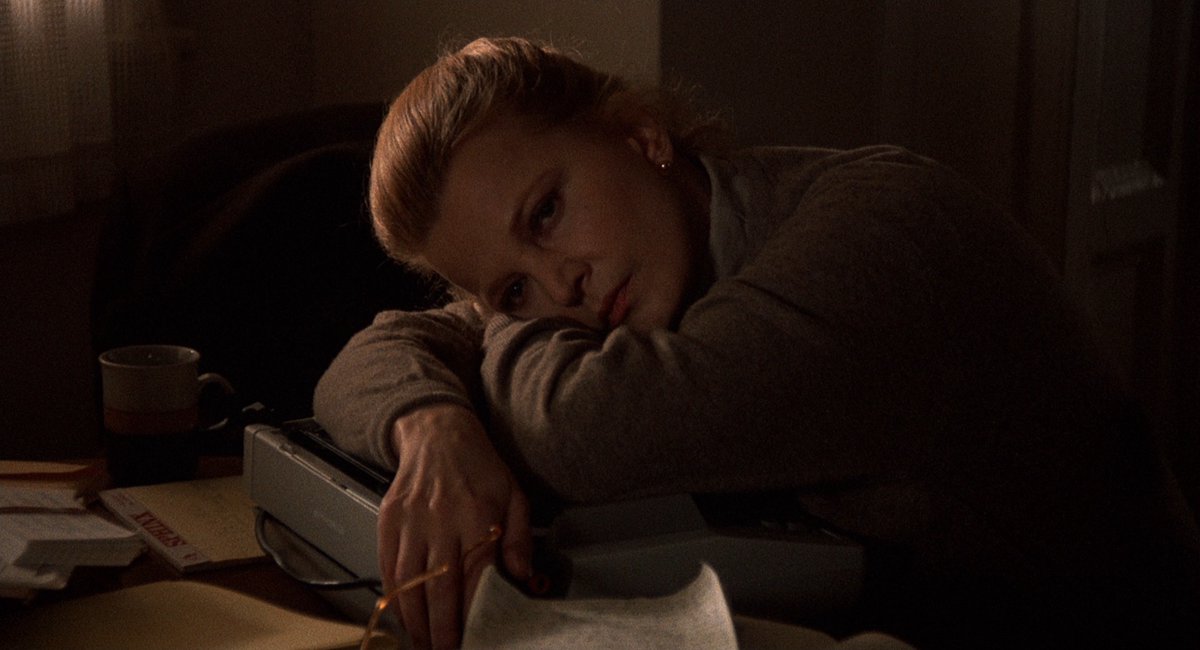 Eng_Matthew's tweet image. I wrote about Julia Roberts, Gena Rowlands, and Luca Guadagnino's After the Hunt for 
@reverse_shot: reverseshot.org/reviews/entry/…