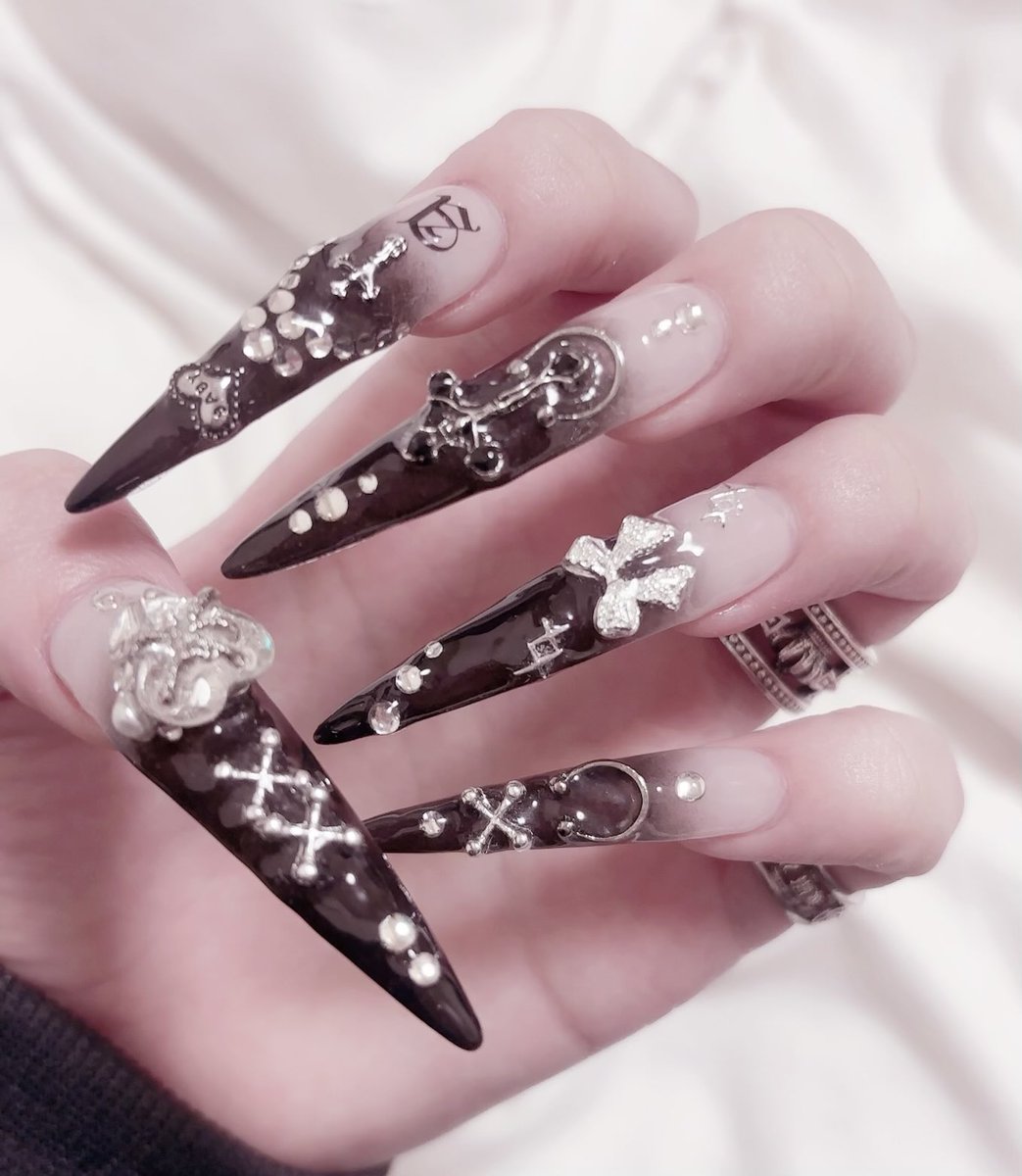 E3%82%A4%E3%83%8B%E3%82%B7%E3%83%A3%E3%83%AB