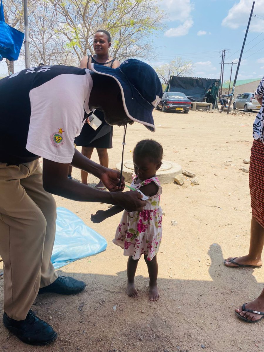 hwangetown's tweet image. Hwange Local Board’s Empumalanga Clinic today wrapped up its October outreach immunisation programme at Empumalanga’s DRC section, with a total of 125 children attended to over the two-day exercise @HwangeResidents @real_Godfatha @WCOZIMBABWE @MoHCCZim @Vostile1 @molokele