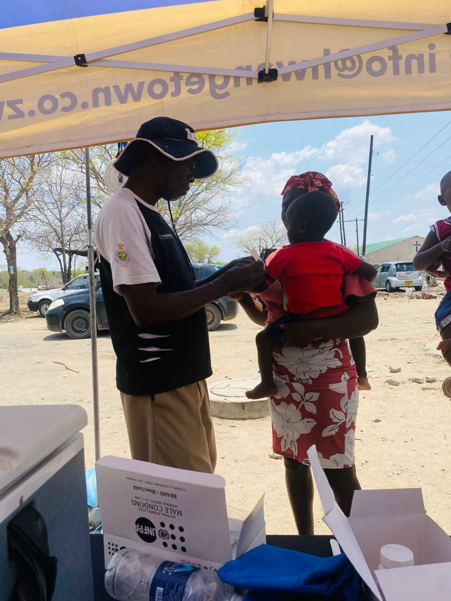 hwangetown's tweet image. Hwange Local Board’s Empumalanga Clinic today wrapped up its October outreach immunisation programme at Empumalanga’s DRC section, with a total of 125 children attended to over the two-day exercise @HwangeResidents @real_Godfatha @WCOZIMBABWE @MoHCCZim @Vostile1 @molokele