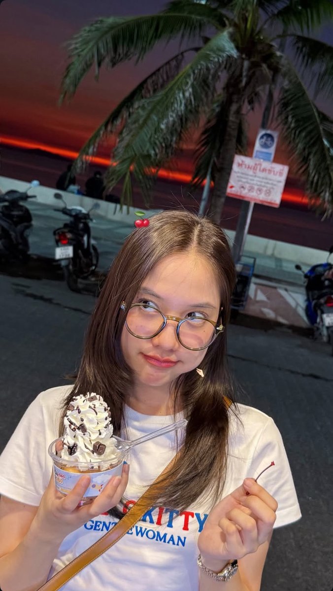 bee_nidarat_'s tweet image. คิดถึง
#srchafreen #FreenSarocha