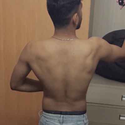 Turned my back but still got your attention!👅

#NewProfilePic