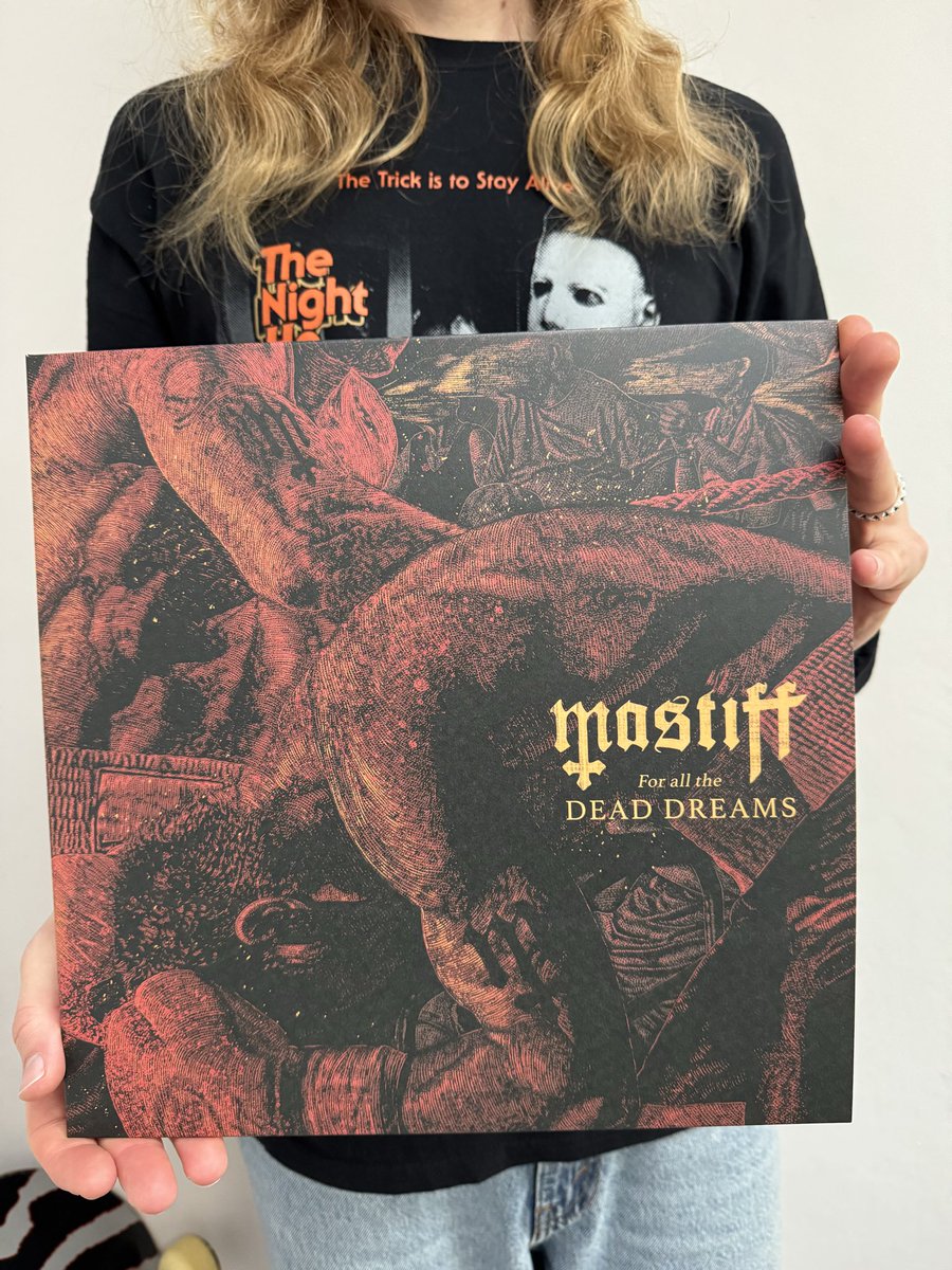 churchroadrecs's tweet photo. For All the Dead Dreams 🔥

The new @Mastiffhchc EP drops tomorrow! Hope ya ready to be battered 💪🏻

The vinyl looks dope, and the CDs look pretty smart too. Order your copy now! 

https://t.co/R71DiEU54a https://t.co/ufuhXdSbkT