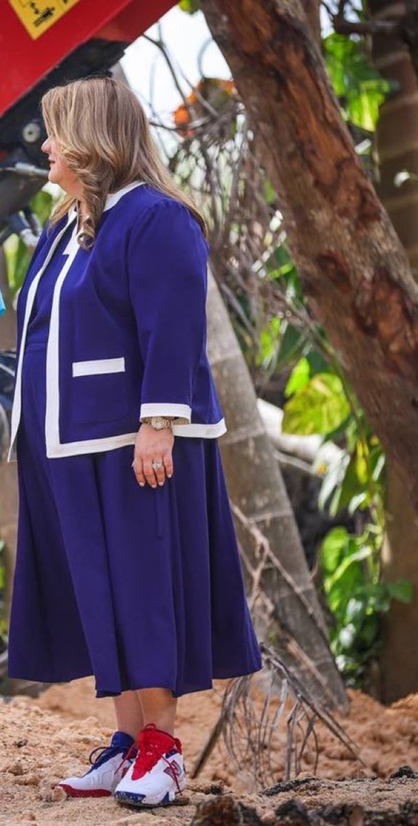 JosecirPR's tweet image. Cuando estás ready para el tres pa tres y te llaman de emergencia al trabajo.